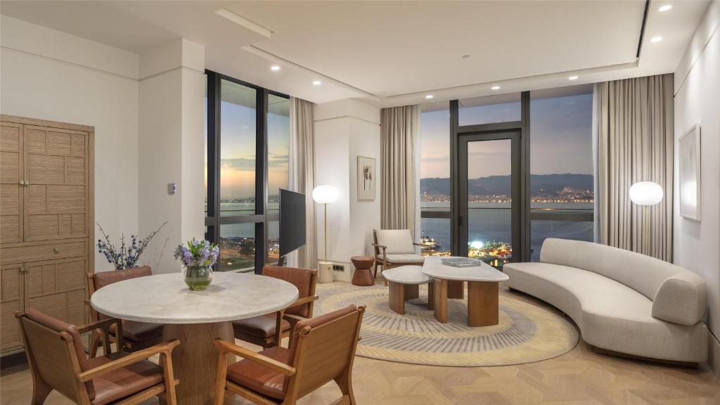 اتاق HYATT REGENCY