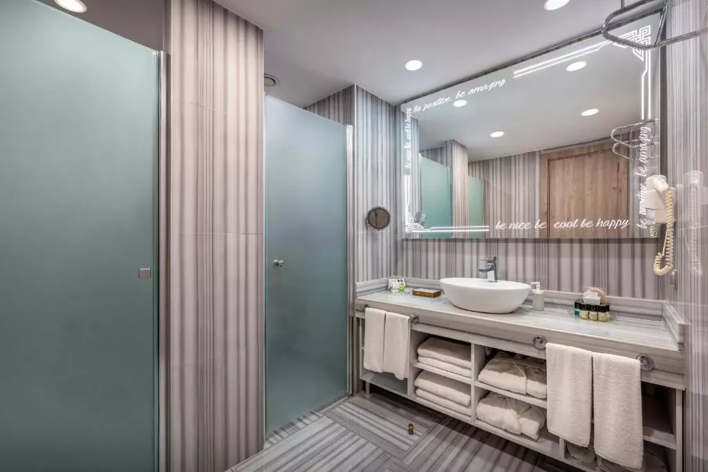 سرویس بهداشتی Delphin BE Grand Resort