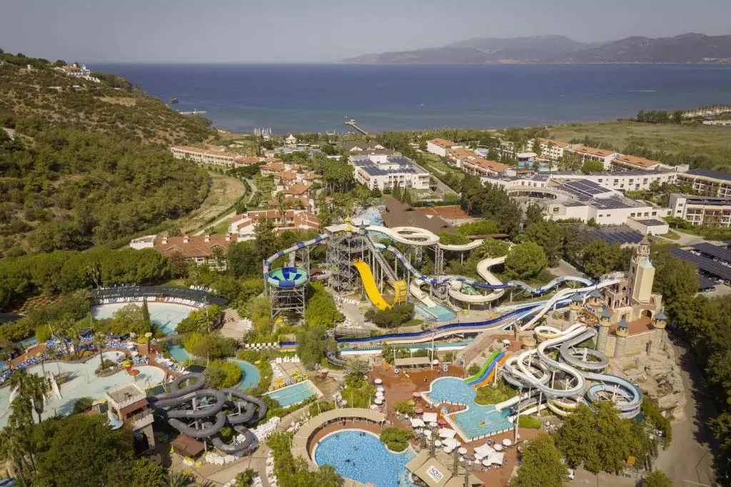 AQAUA FANTASY RESORT
