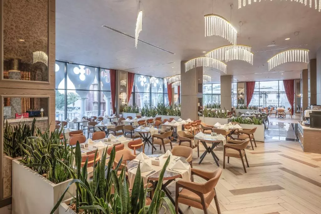 رستوران DUCALE LARA ex VENEZIA PALACE