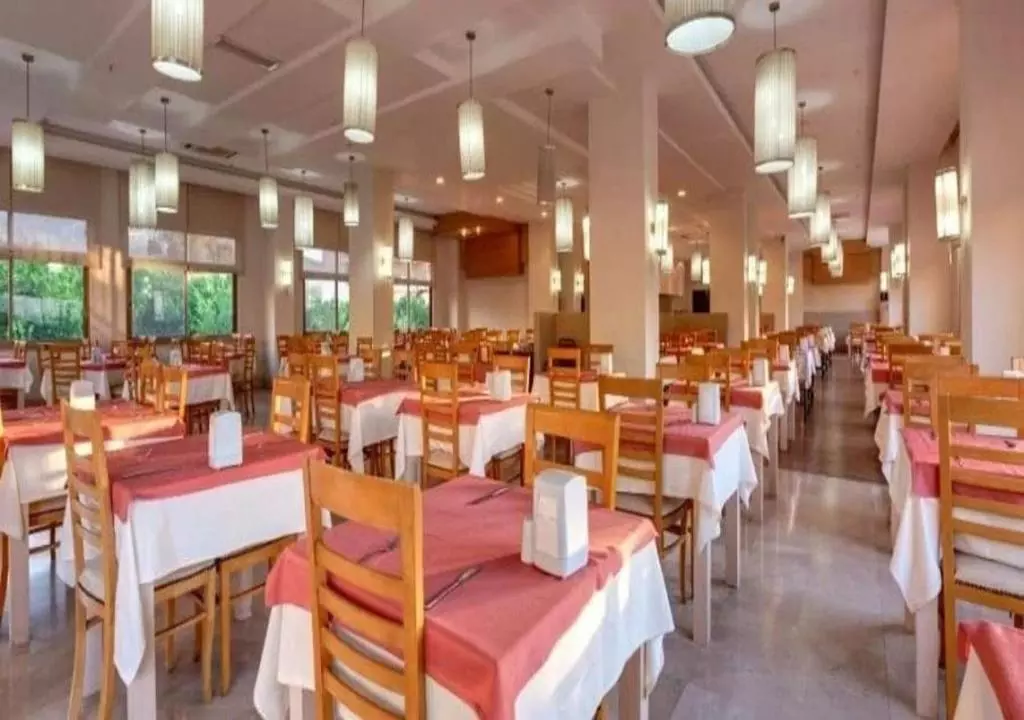 رستوران Magic Sun Hotel