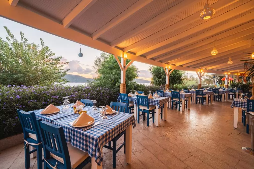 رستوران Bodrum Holiday Resort