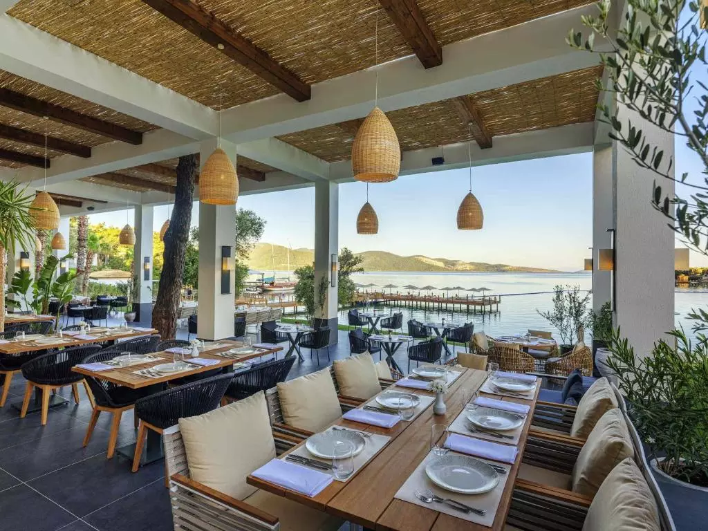 رستوران Rixos Premium Hotel Bodrum