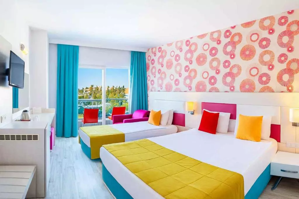 اتاق Ramada Resort Side