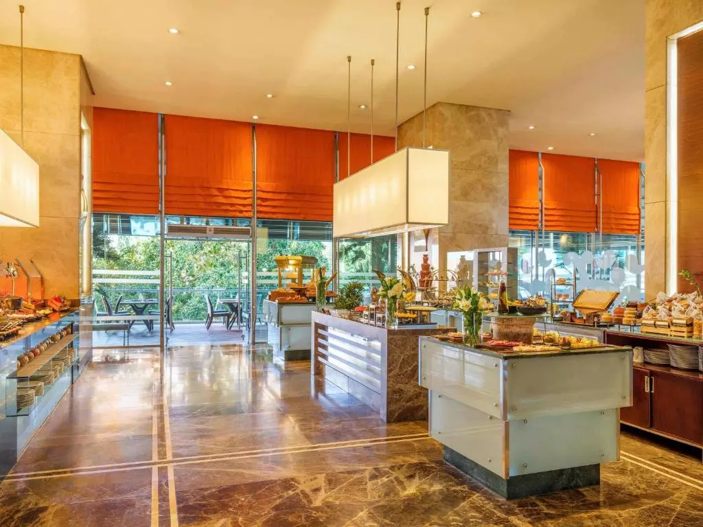 رستوران Swissotel Buyuk Efes Izmir