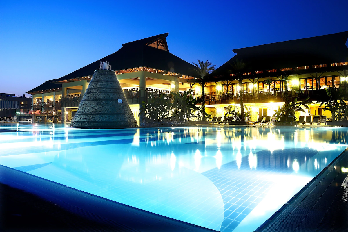 آکوا فانتاسی آکوا پارک هتل اند اسپا