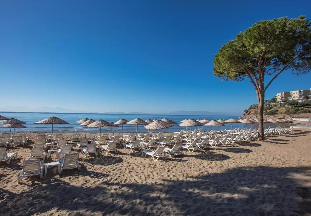 ساحل Aria Claros Beach & Spa Resort