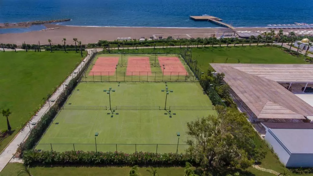 زمین بازی Delphin BE Grand Resort