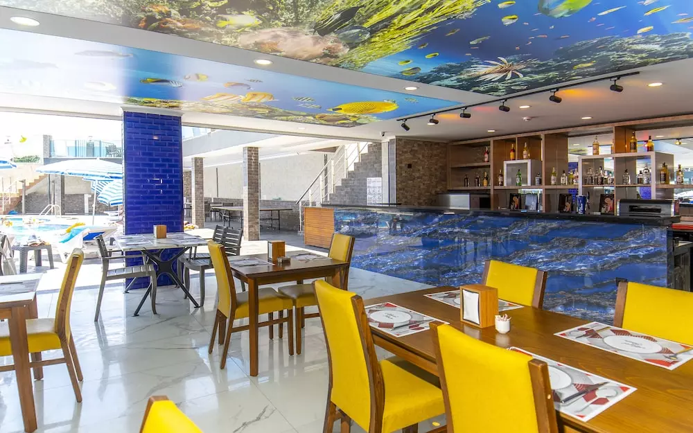 غذا خوری RELAX BEACH