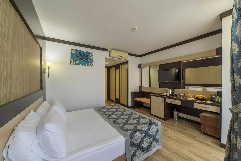 اتاق Amon Hotels