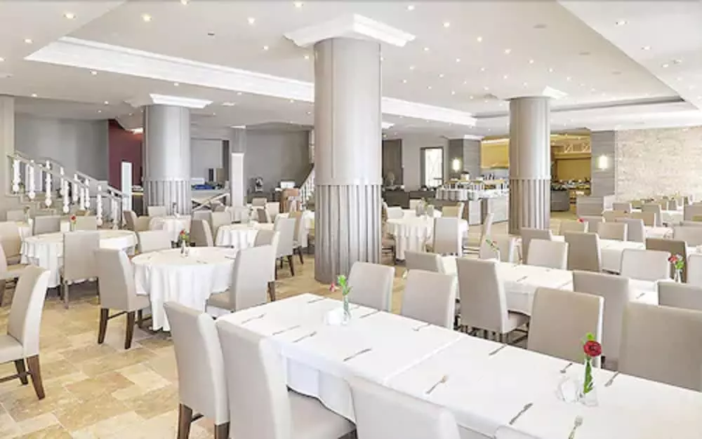 غذا خوری Ladonia Hotels Adakule