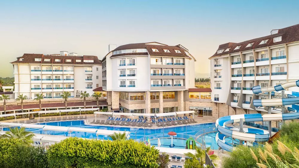 RAMADA RESORT BY WYNDHAM SIDE