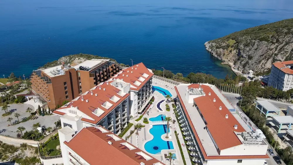 Ramada Hotel & Suites by Wyndham Kusadasi