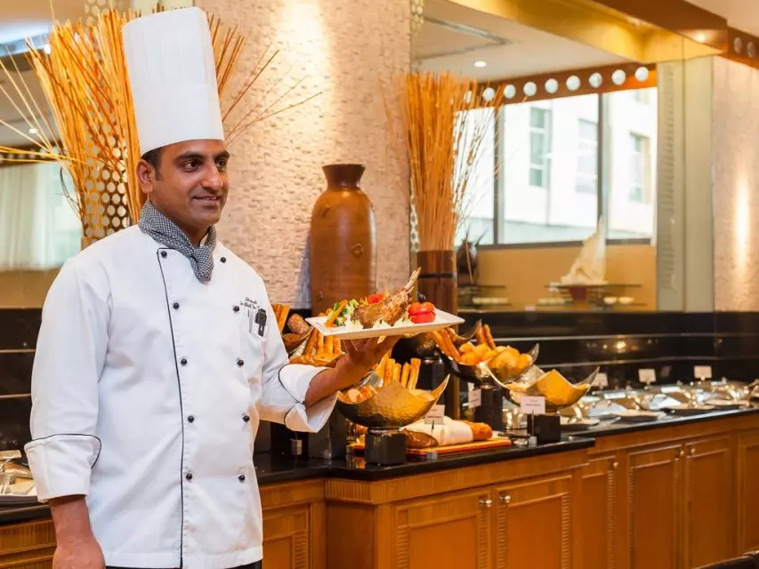 رستوران Flora Grand Hotel