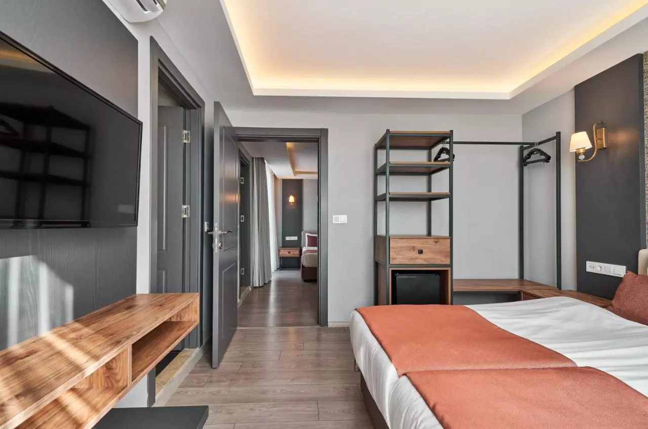 اتاق LAVIA LARA(EX ARMAS LARA)