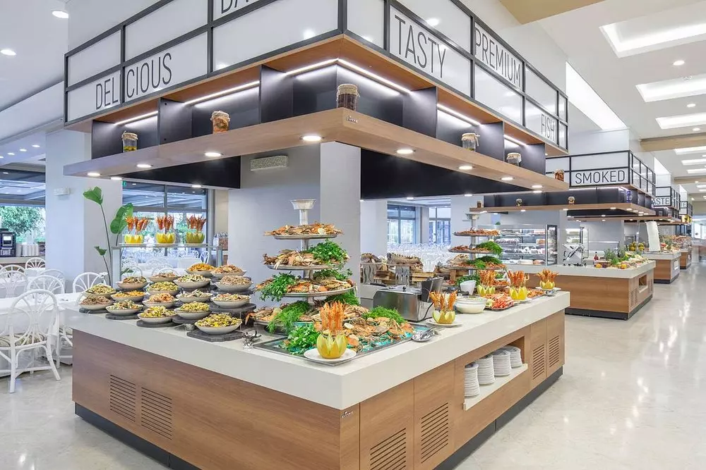 رستوران Mirage Park Resort